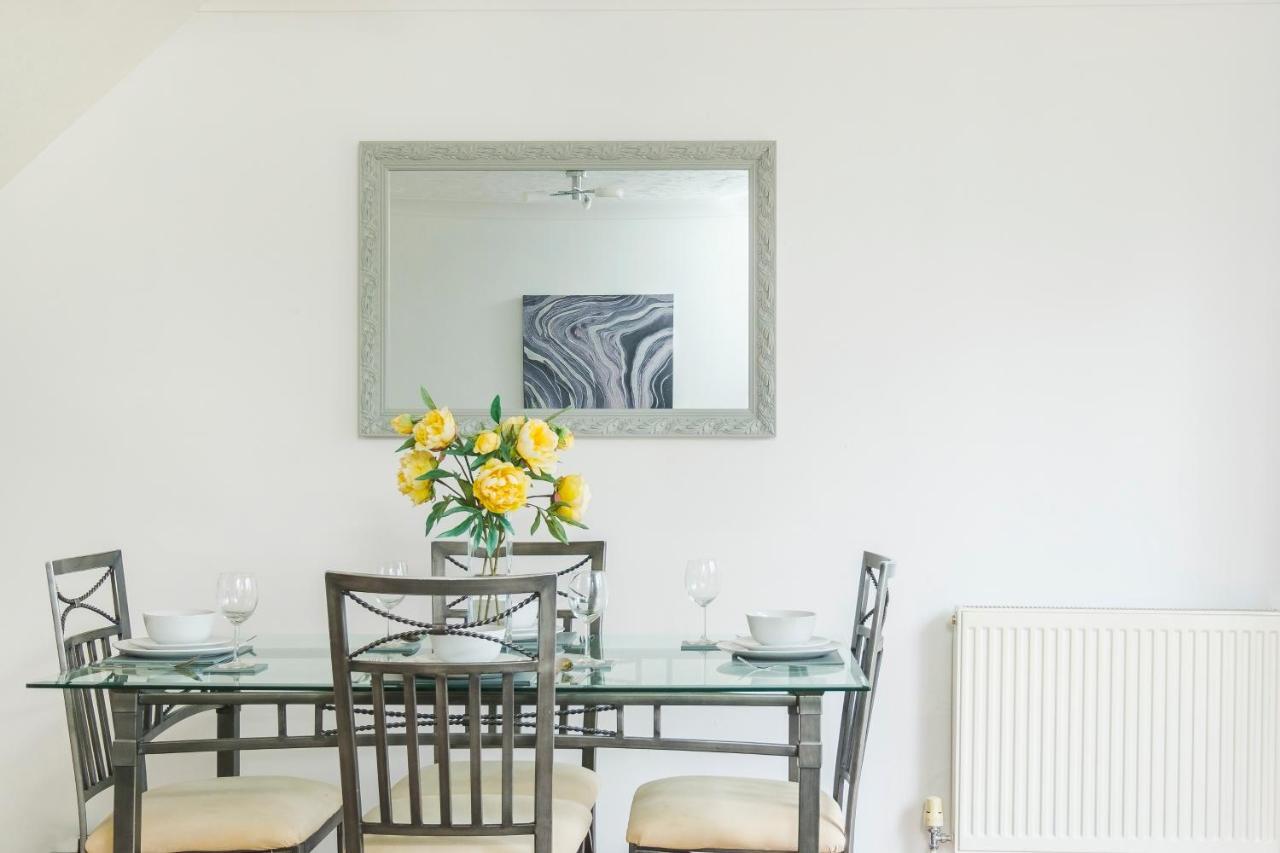 Beautiful 3 Bed House With Amazing Views In Dartford, Kent Leilighet Eksteriør bilde