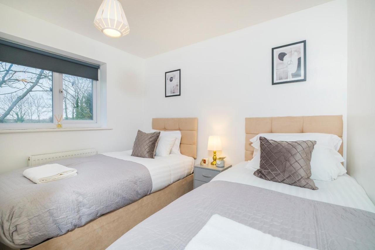 Beautiful 3 Bed House With Amazing Views In Dartford, Kent Leilighet Eksteriør bilde