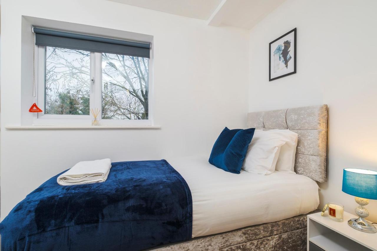 Beautiful 3 Bed House With Amazing Views In Dartford, Kent Leilighet Eksteriør bilde