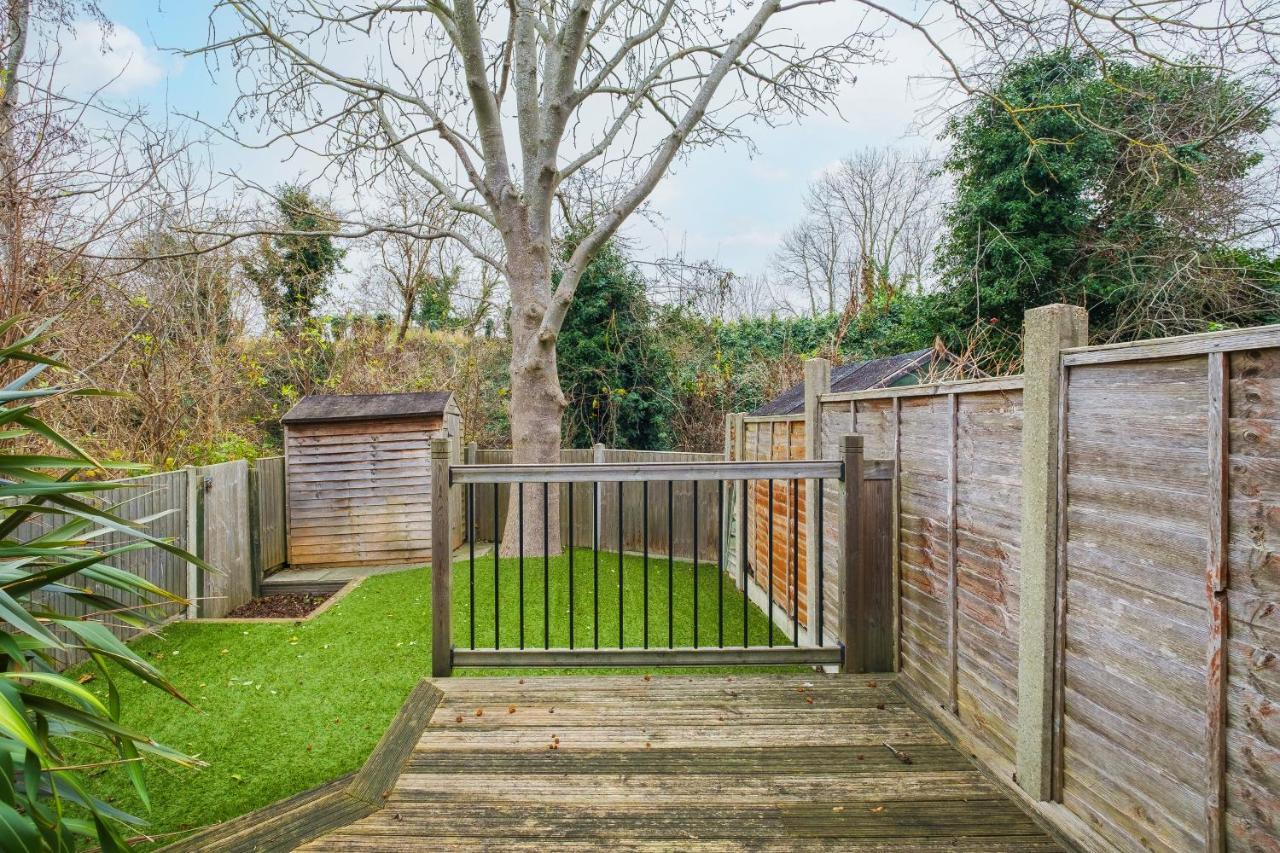 Beautiful 3 Bed House With Amazing Views In Dartford, Kent Leilighet Eksteriør bilde